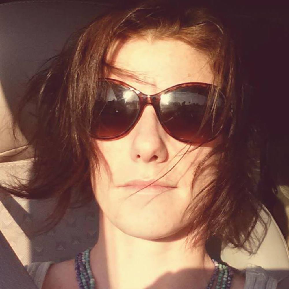 Meet your Posher, Courtney